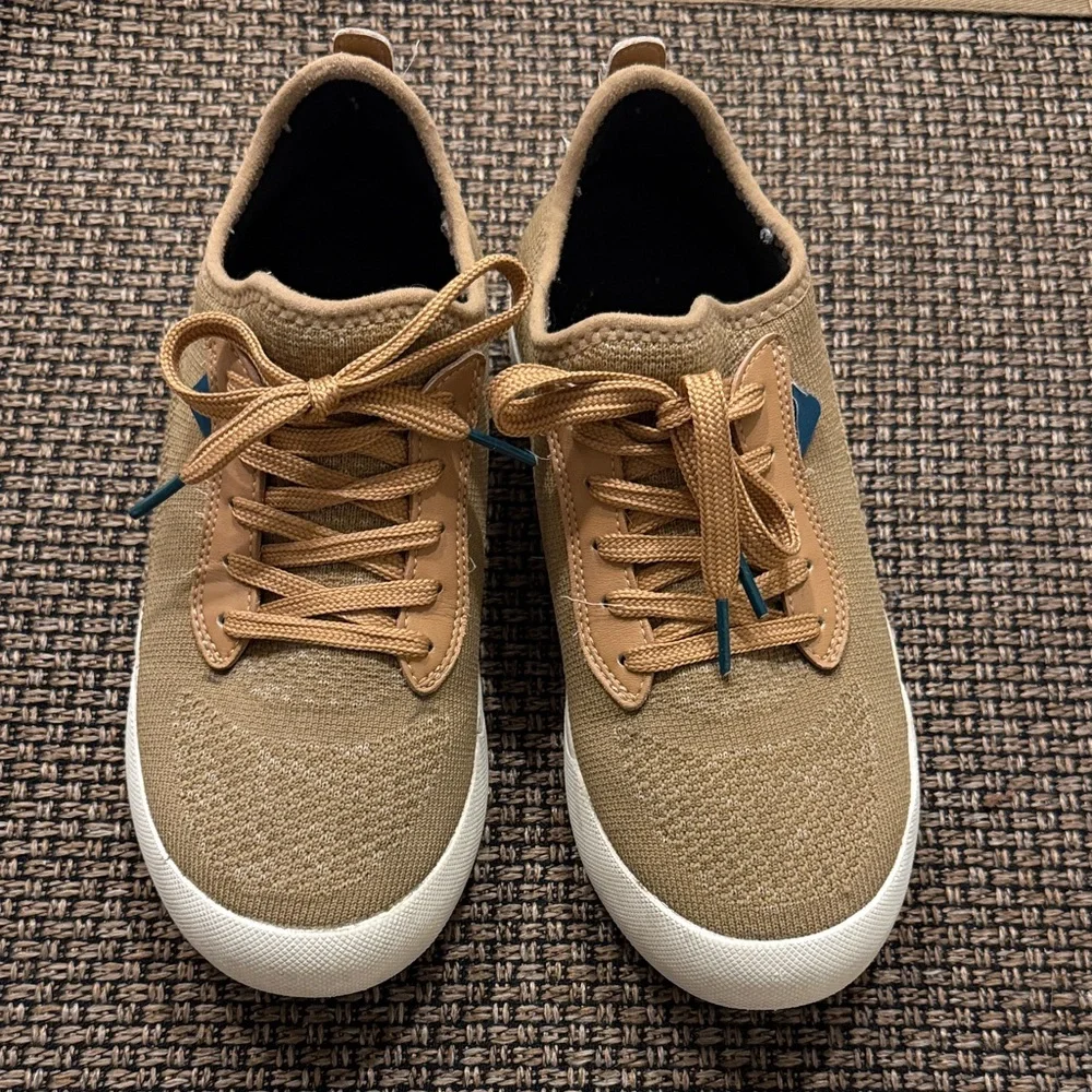 Vessi Weekend Classic Women’s Waterproof Sneakers (size 6) - Picture 1 of 8
